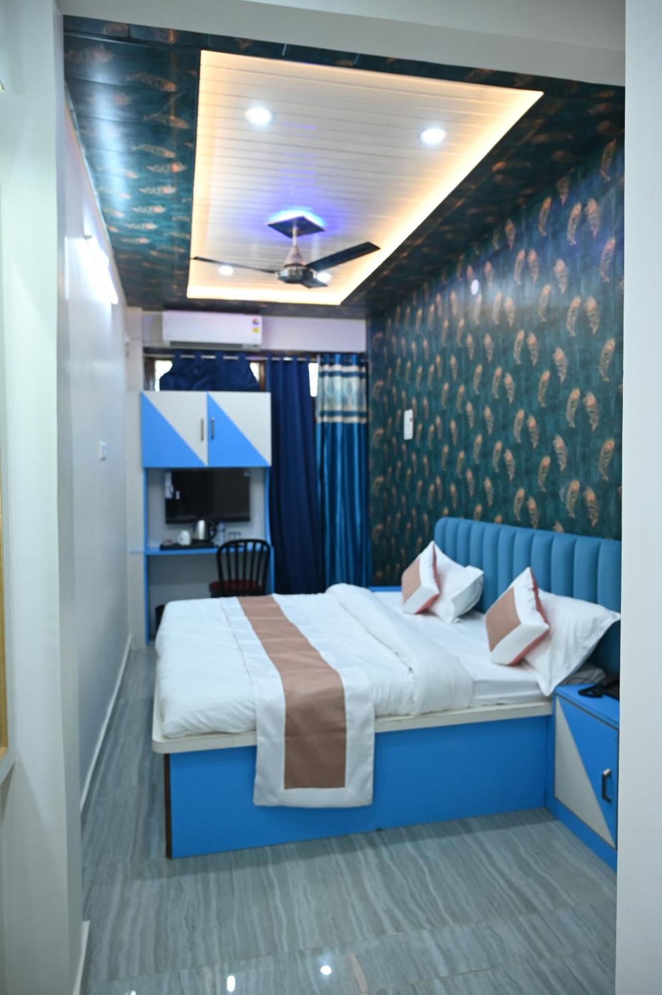Sun High Stay Luxury Guest House バラナシ エクステリア 写真